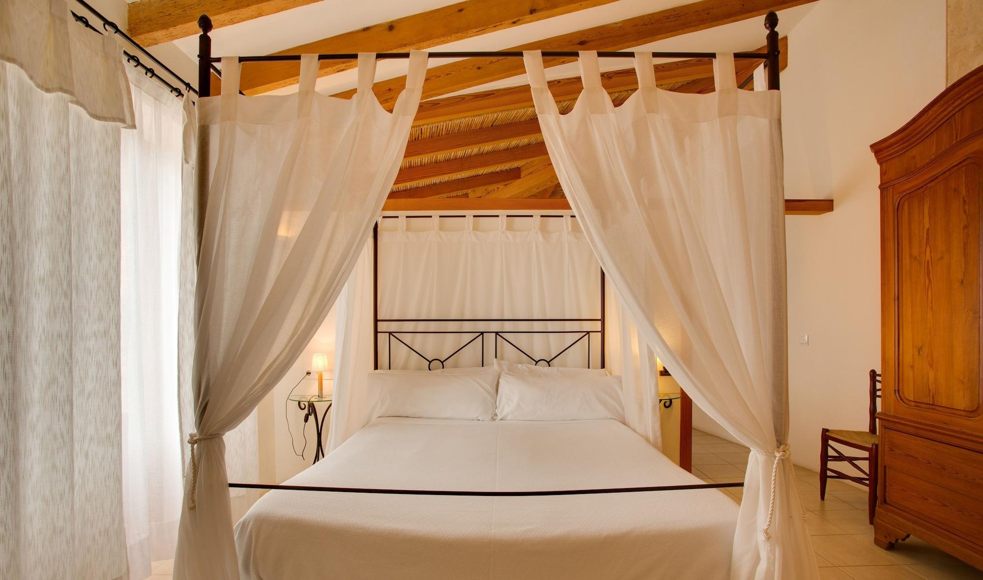 Hotel Casal Santa Eulalia 4*